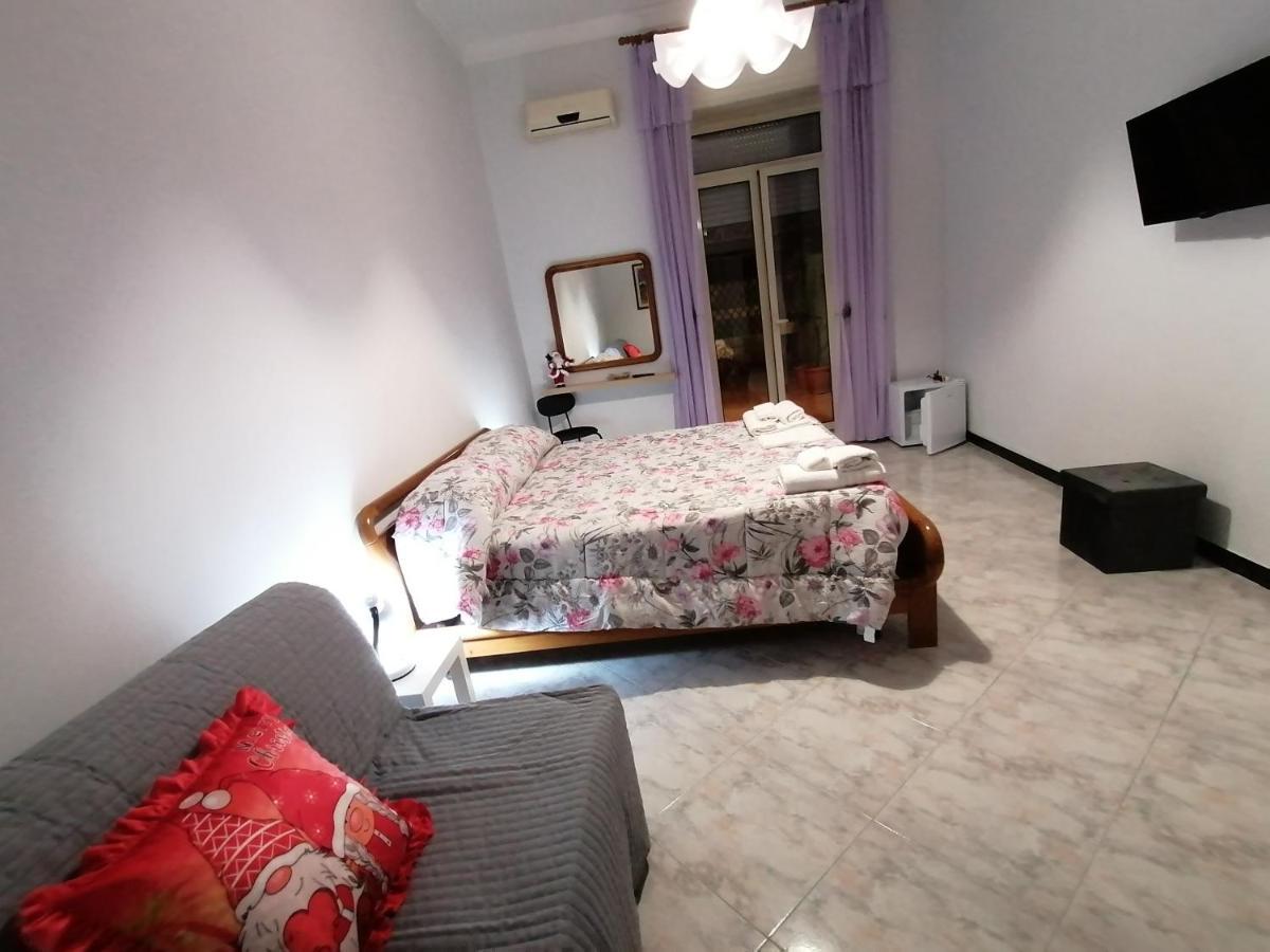 Aurora E Dad Naples Center B&B Luaran gambar